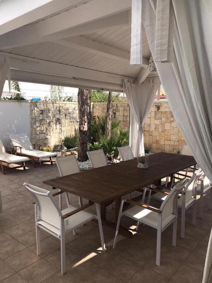 Villa Giusy Sant Isidoro  Ngoại thất bức ảnh